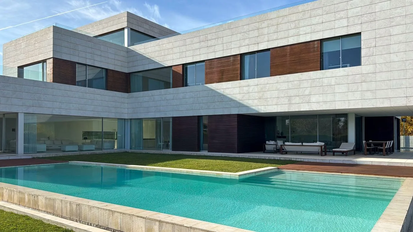 Villa de lujo con spa y pista de pádel en El Plantío — photo 20